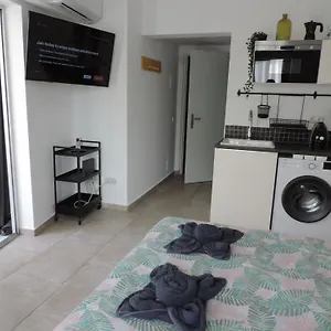 https://begonia-city-center-apartment-230.es-andalucia.com